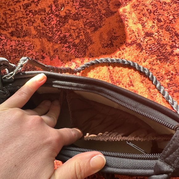 Handmade woven purse Small "Kim Ang" (by Ethical Women-ran Cambodian Org) - Picture 10 of 10